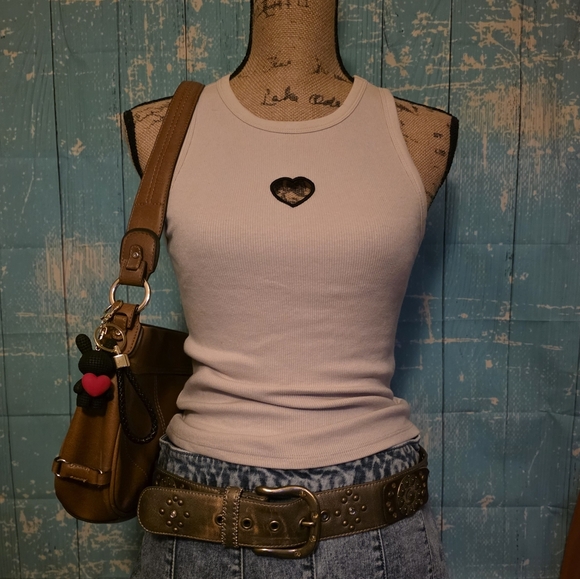 Wild Fable Women's Sleeveless Ribbed CropTank Top w/black embroidered heart - Picture 2 of 5